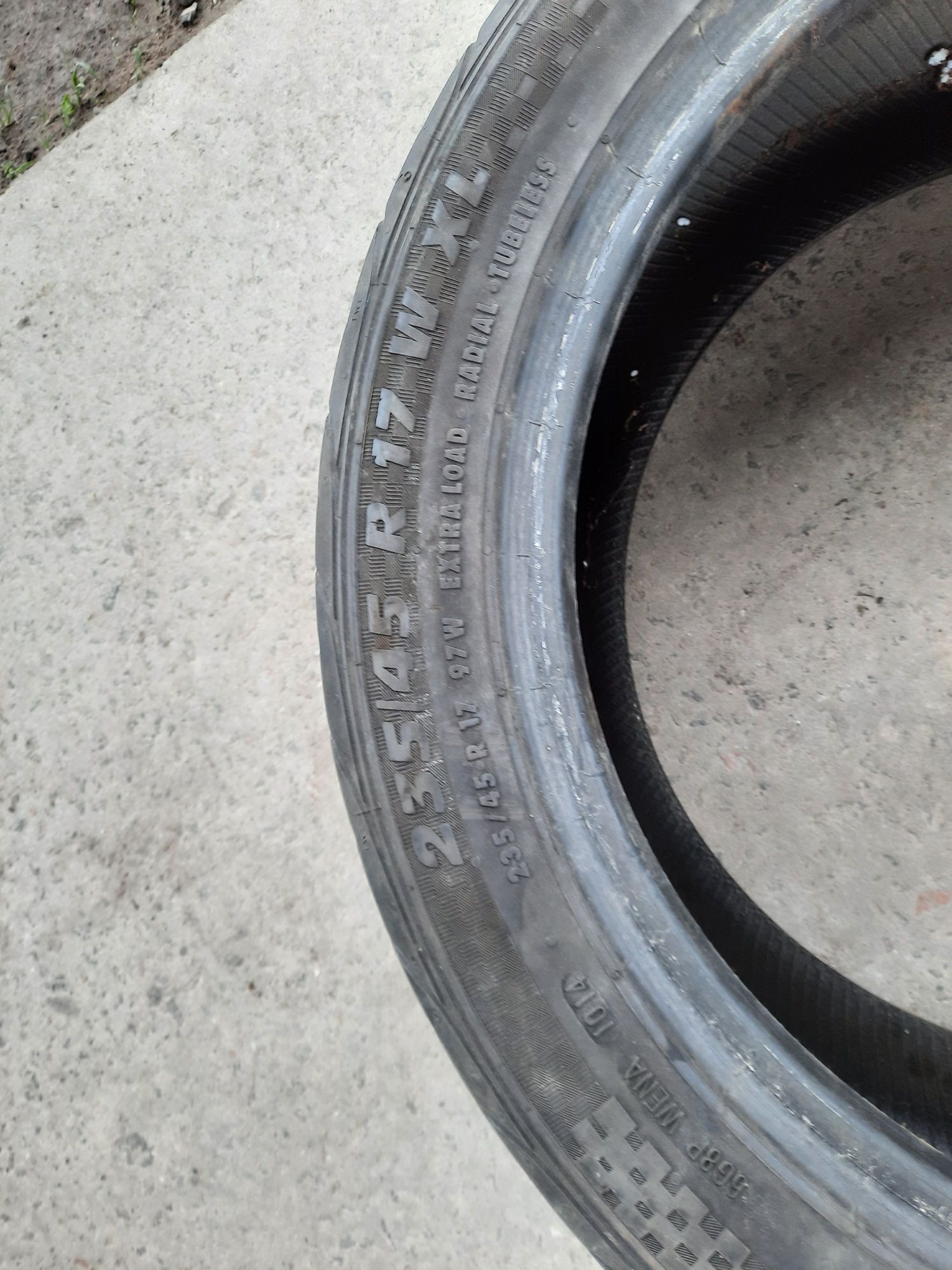 Sportiva 235/45R17