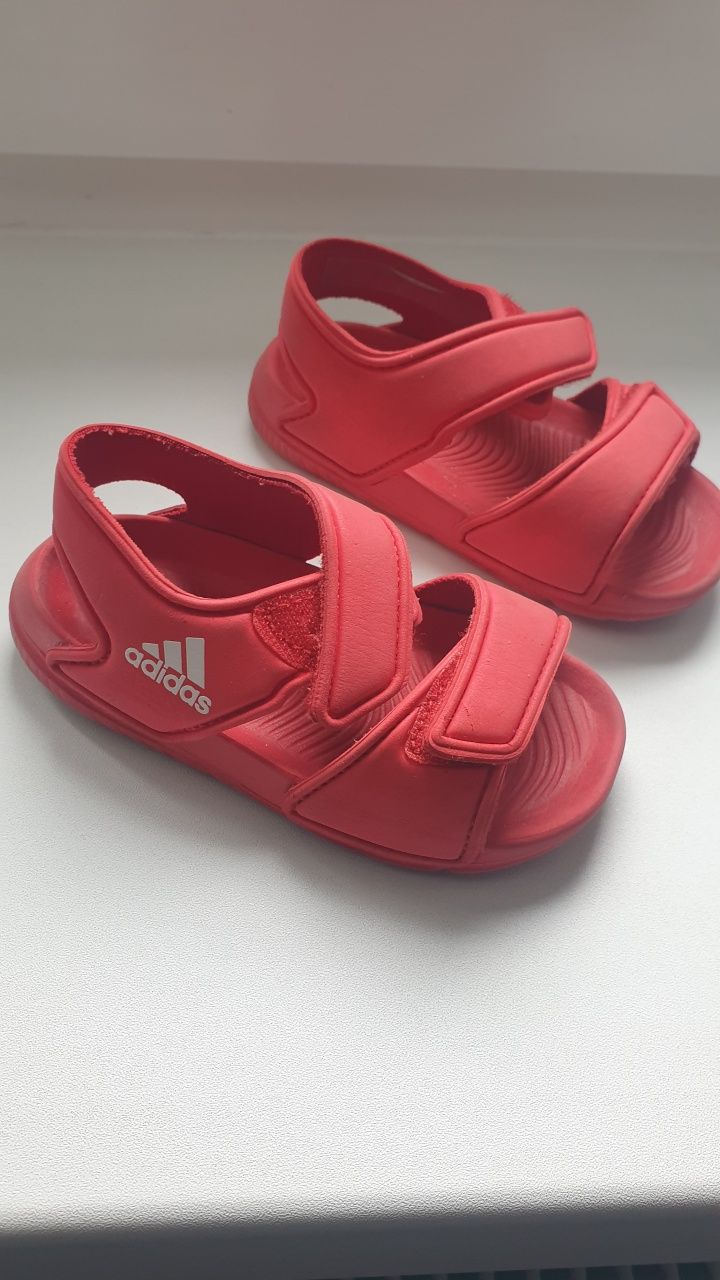 Sandalki Adidas 24