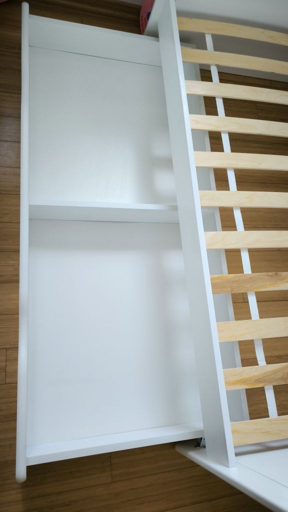 Łóżko dziecięce Julia białe 140x80 z szufladą i z materacem