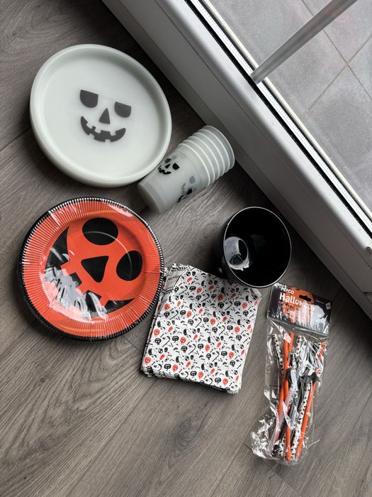 Flying tiger / pepco halloween halołin dekoracje talerze, kubki, słomk