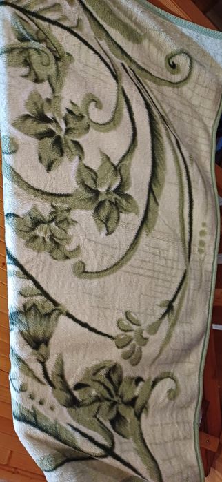 Sprzedam NOWY  duży gruby   Royal koc  ,pled 160x200