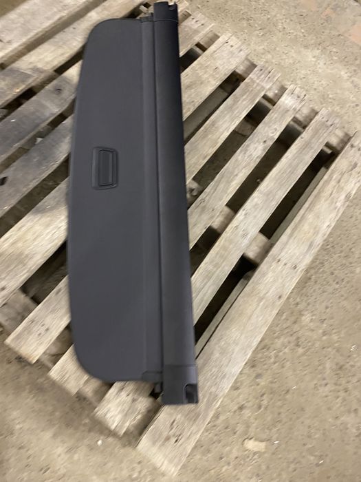 Шторка багажника Audi e-tron