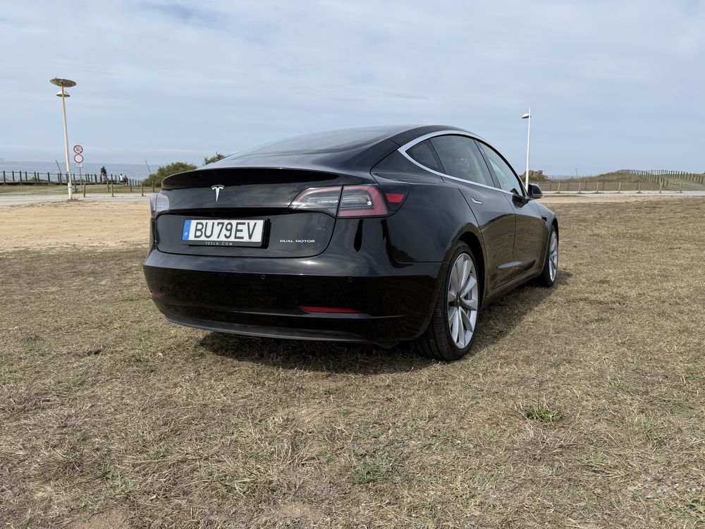 Tesla model 3 dual motor autopilot completo