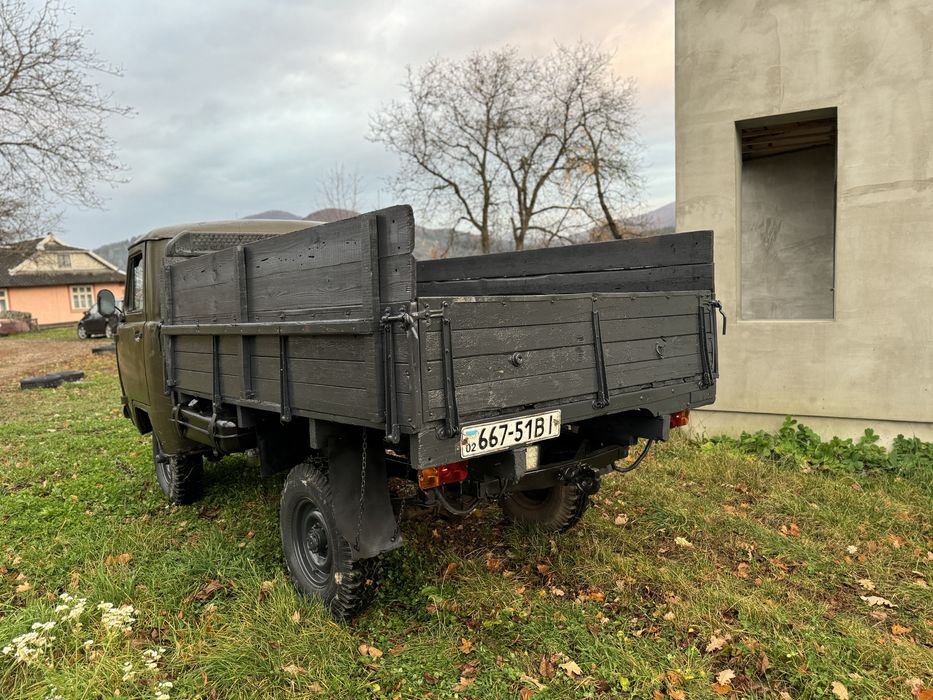Продам уаз бортовий