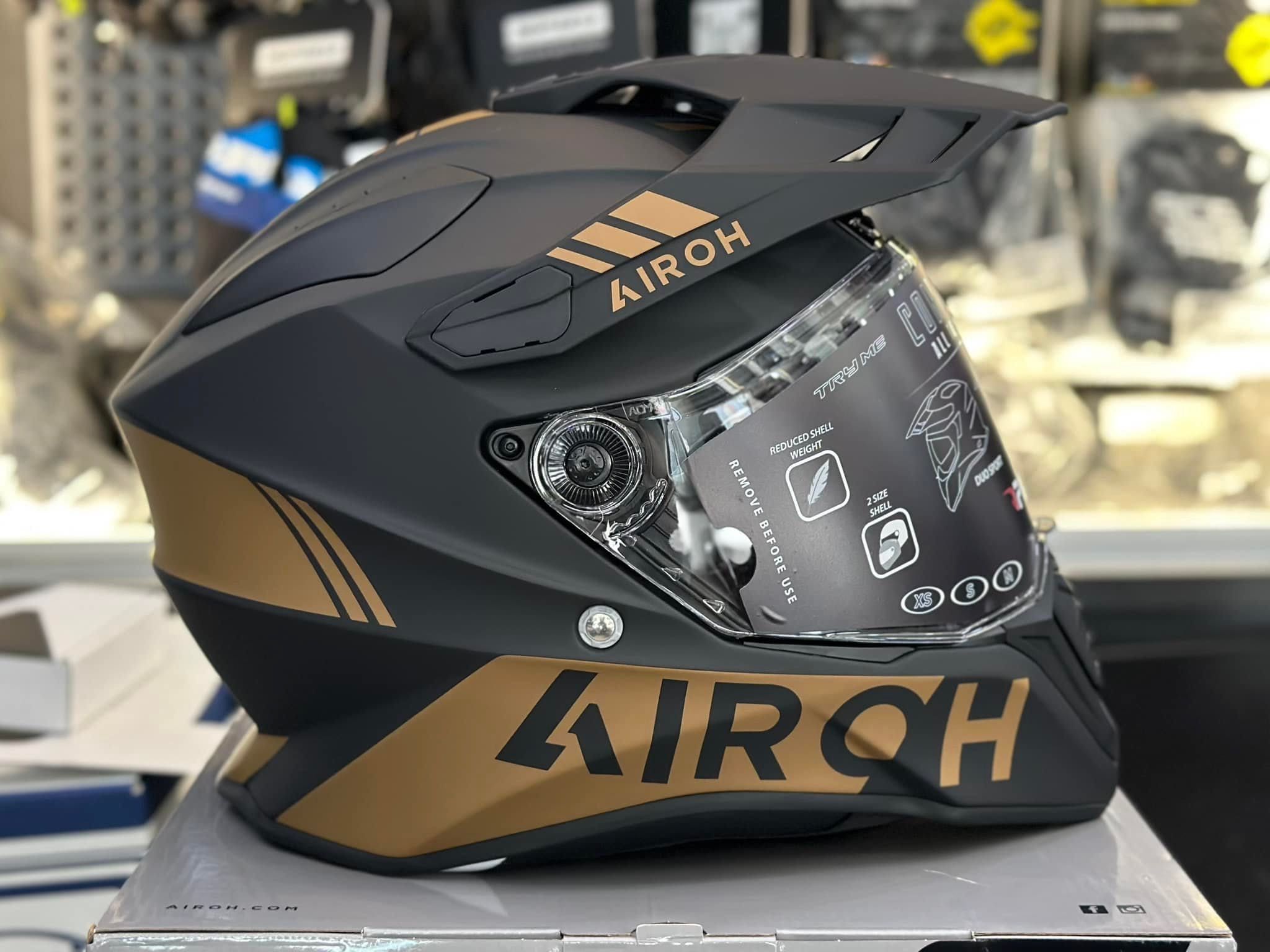Capacete Airoh Commander Gold Matt NOVO (44% Desconto) Tam S-L-XL