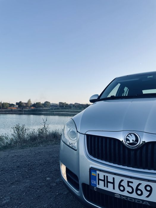 Skoda Fabia 2008 г 1.4 бензин