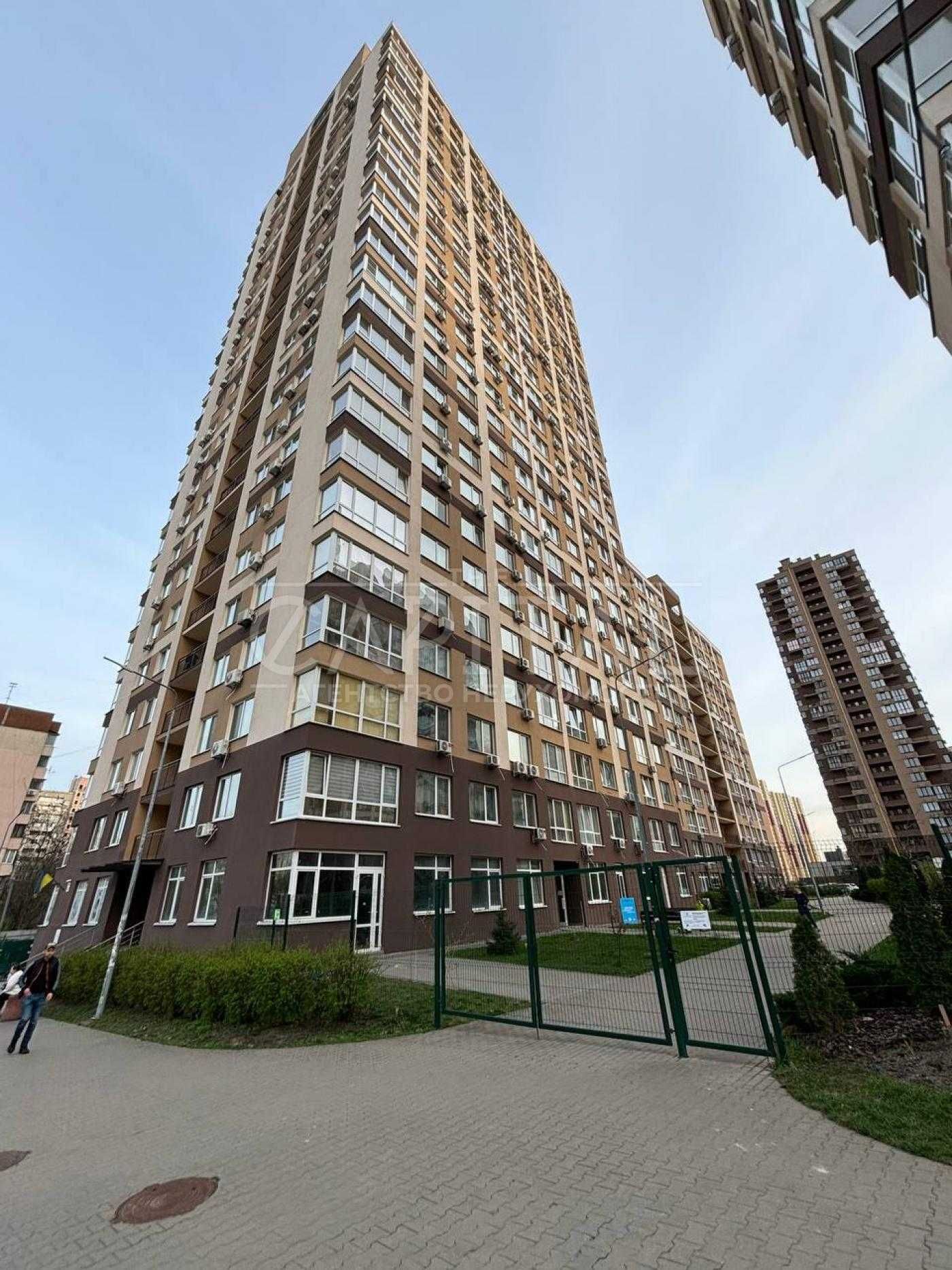 Продаж приміщення 108м2  пр-т Правды, Киев ЖК Варшавский - ФАСАД