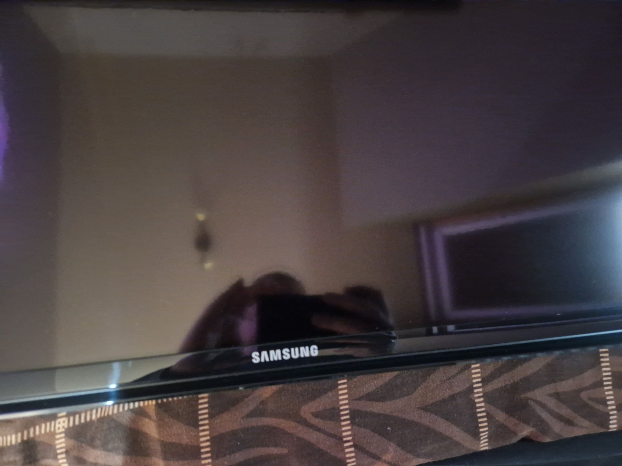 TV Samsung 40" LED UE40EH5020W FullHD