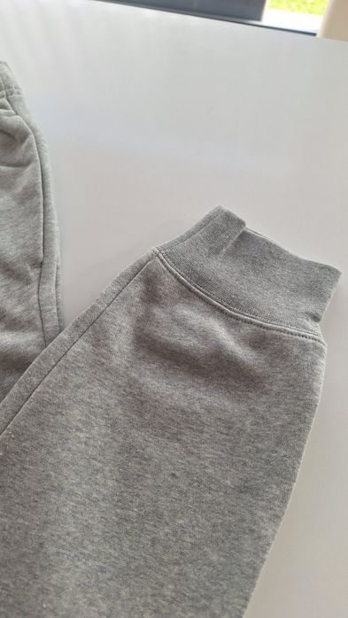 Spodnie dresowe Nike rozm S