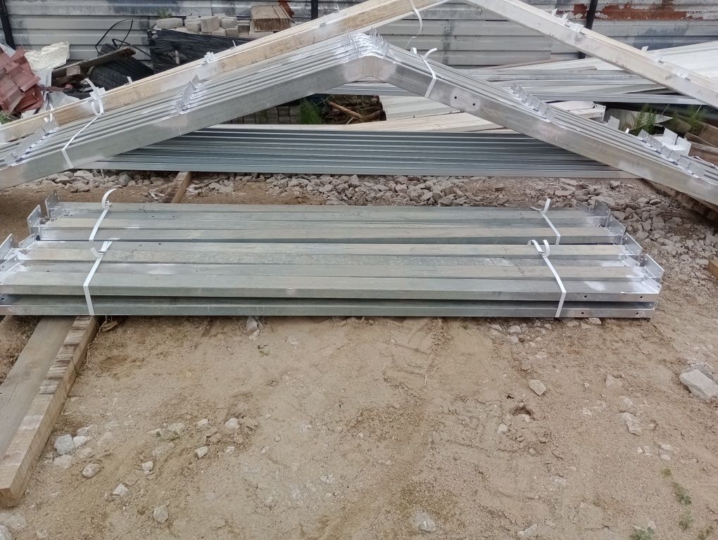 Wiata,garaż ocynkowany wraz z blachą,9mx5.4m-h 2.9m-slupy,,blacha t-18