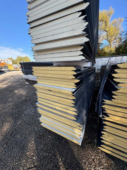 płyta warstwowa bramowa