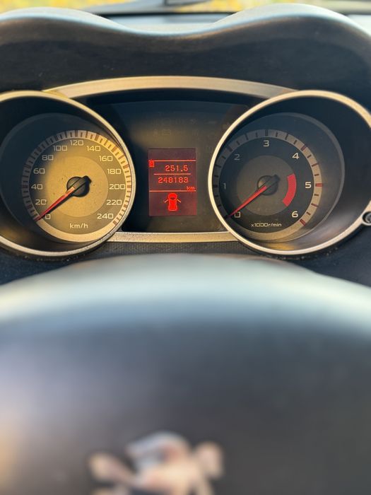 Авто для ЗСУ Peugeot 4007 2009 2.2d