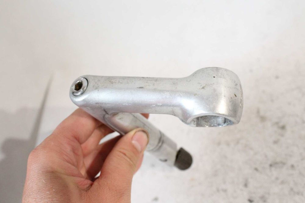 mostek szosowy SR custom njs 80 mm chwyt 26mm JAPAN cs9