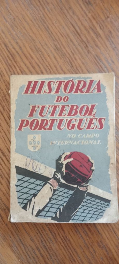 História do Futebol Português 1956, Fernando T. Pinto