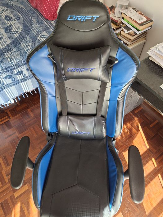 Cadeira Gaming Drift DR85 azul
Cadeiras Gaming
image_thumbnail
Cadeir
