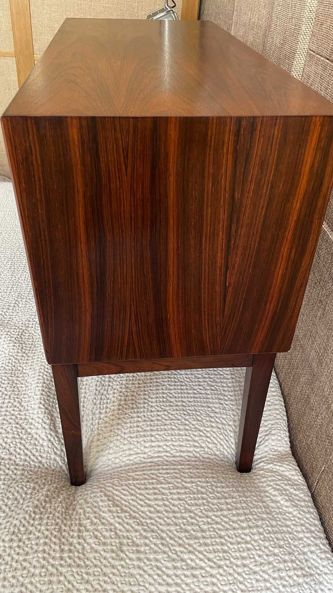 Cómoda Aparador Dinamarquesa Anos 60 Pau Santo / Rosewood Mid Century