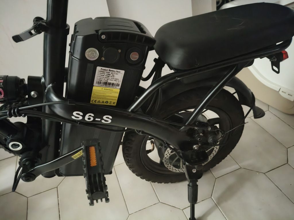 Bicicleta elétrica dobrável Honey Whale S6 250w