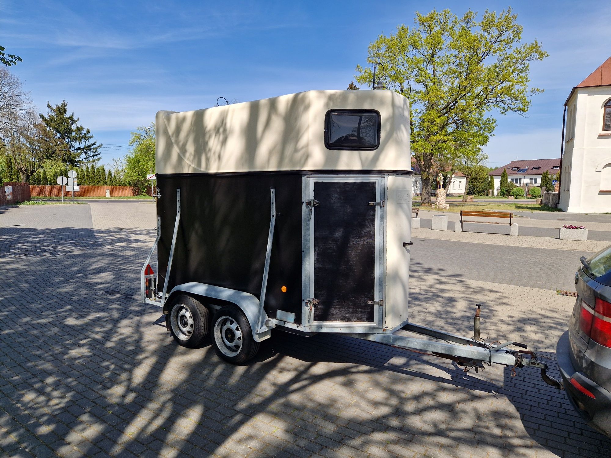 Przyczepa konna dla koni 1,5 konia Wesco 2001r 1300DMC  Super Stan!!!