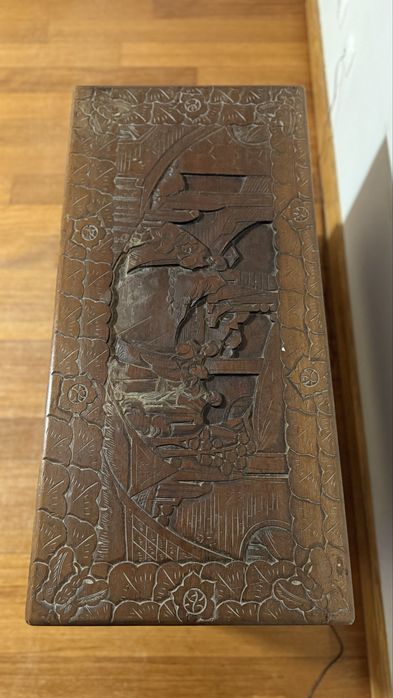 Baú De Canfora Para Decoração De Antiquário