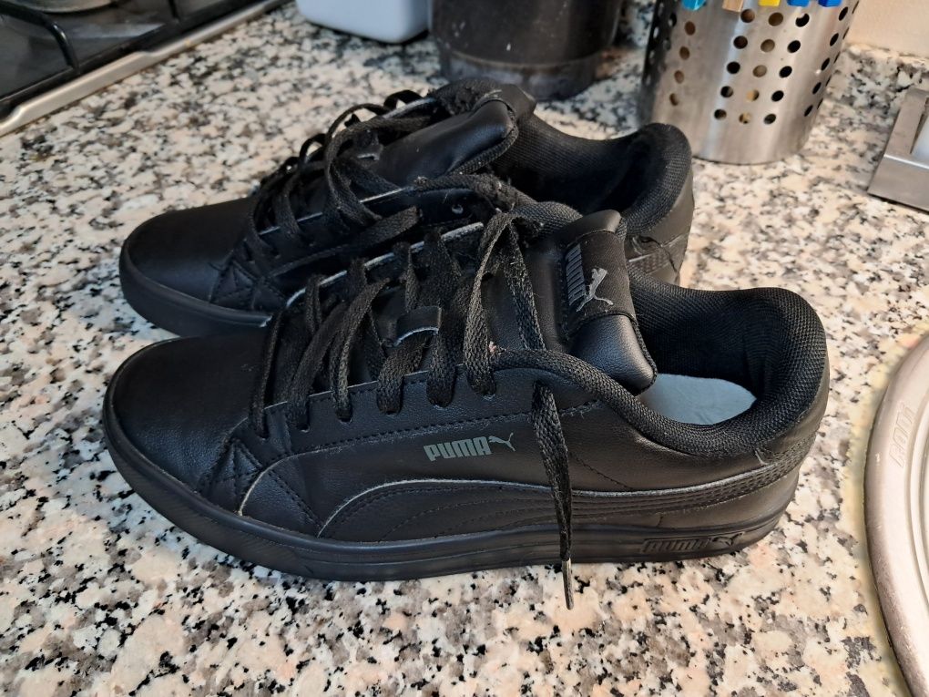 Tenis Puma pretos n39