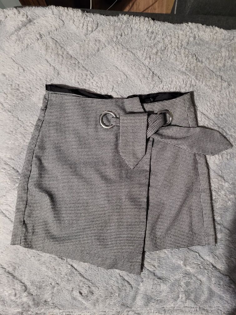 Spódnicospodnie S 36 Stradivarius