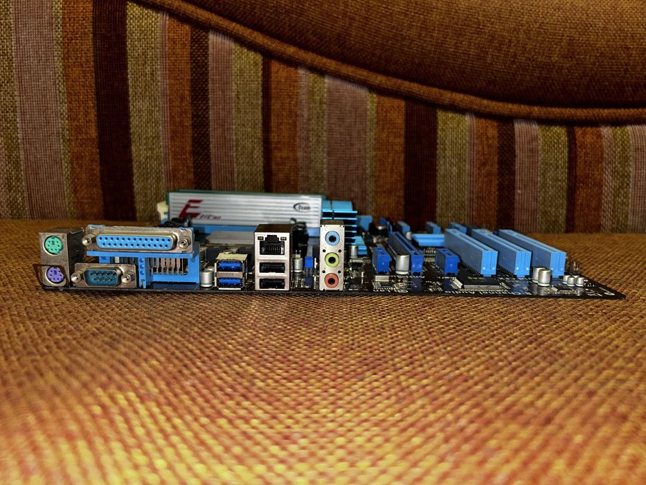 Продам сбірку Процесор+Материнська плата+ОЗУ