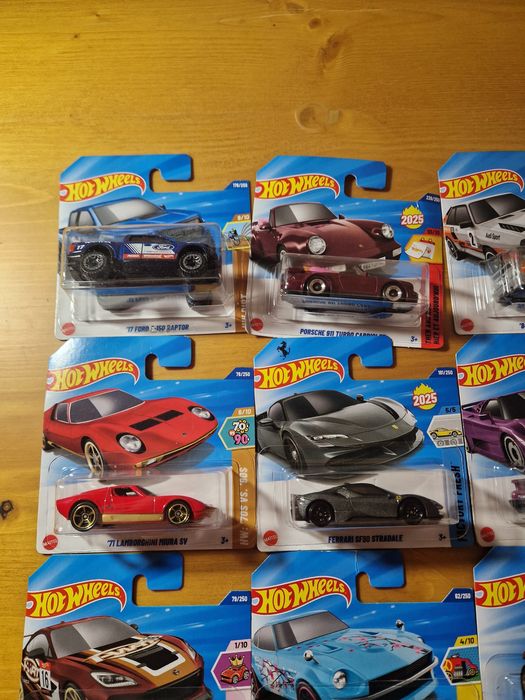 Coleção hotwheels,  ferraris, Porsches, TH