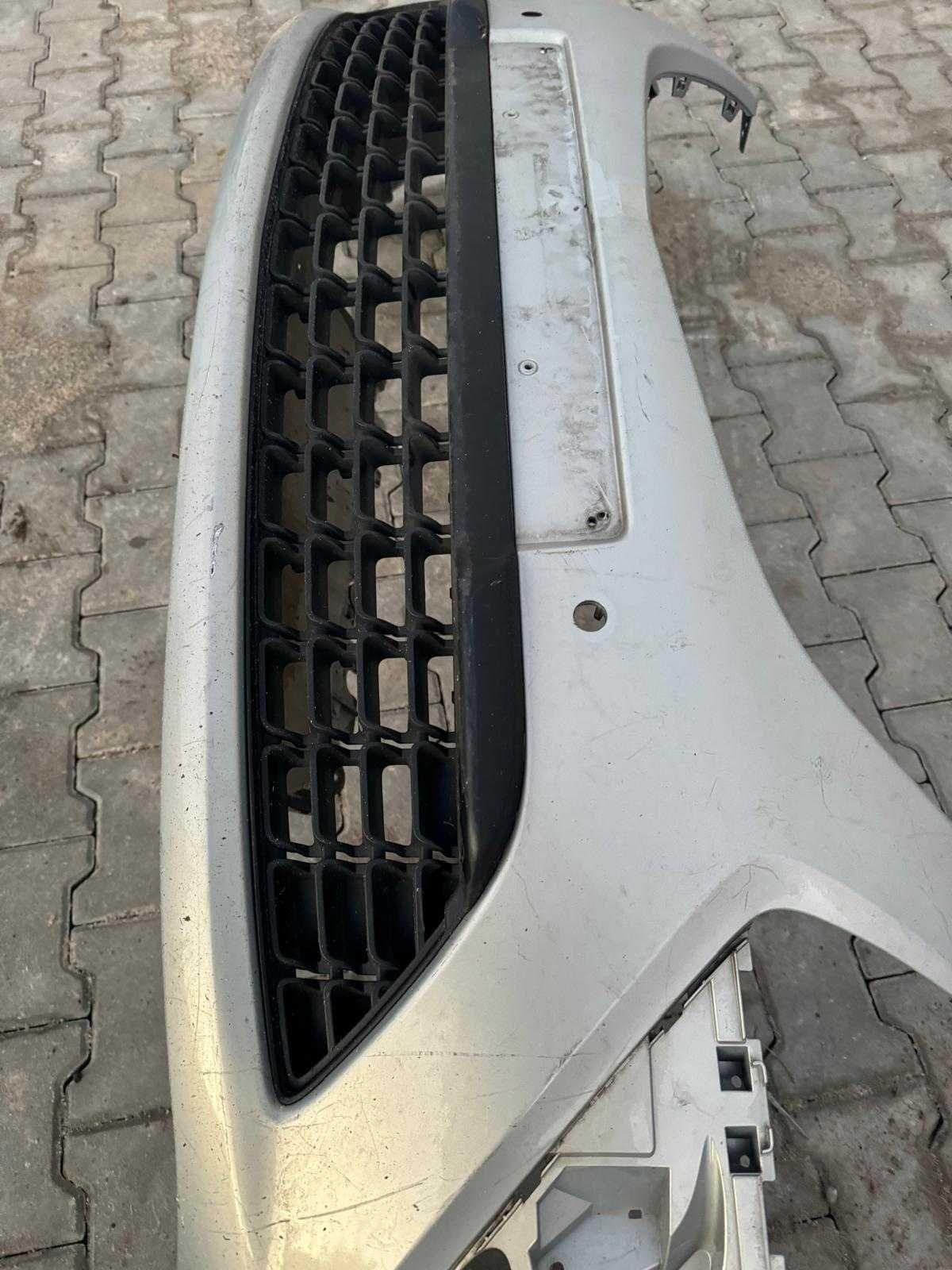 Zderzak Opel Zafira C parki spryski przed liftem niekompletny