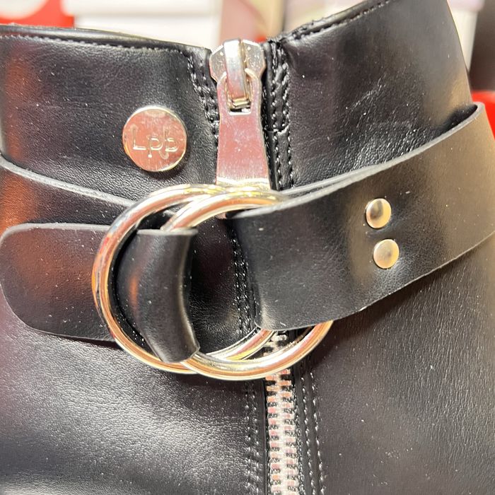 Ботинки жіночі LPB, розмір 39. Оригінал!!!