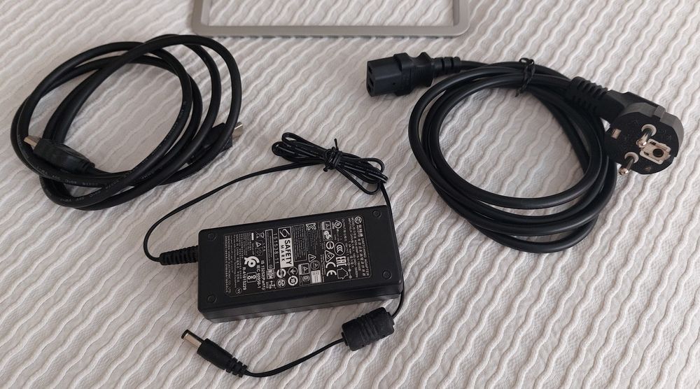 Monitor HP 24" modelo 24f