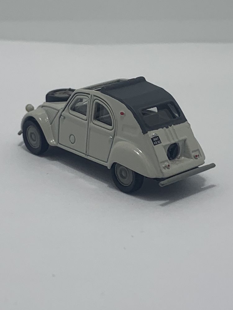 Citröen 2 CV Sahara da Norev escala 1/87