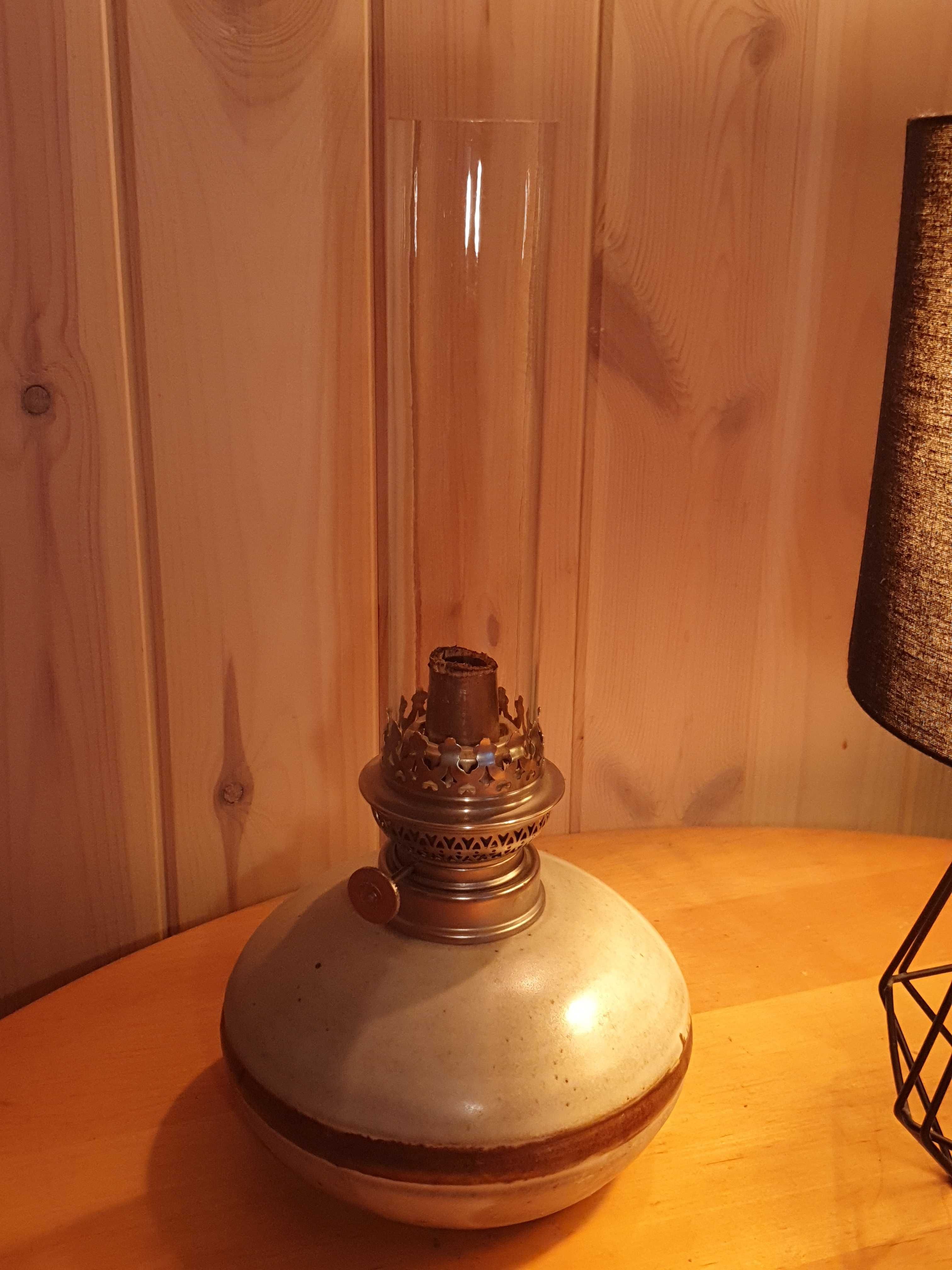 Francuska lampa naftowa