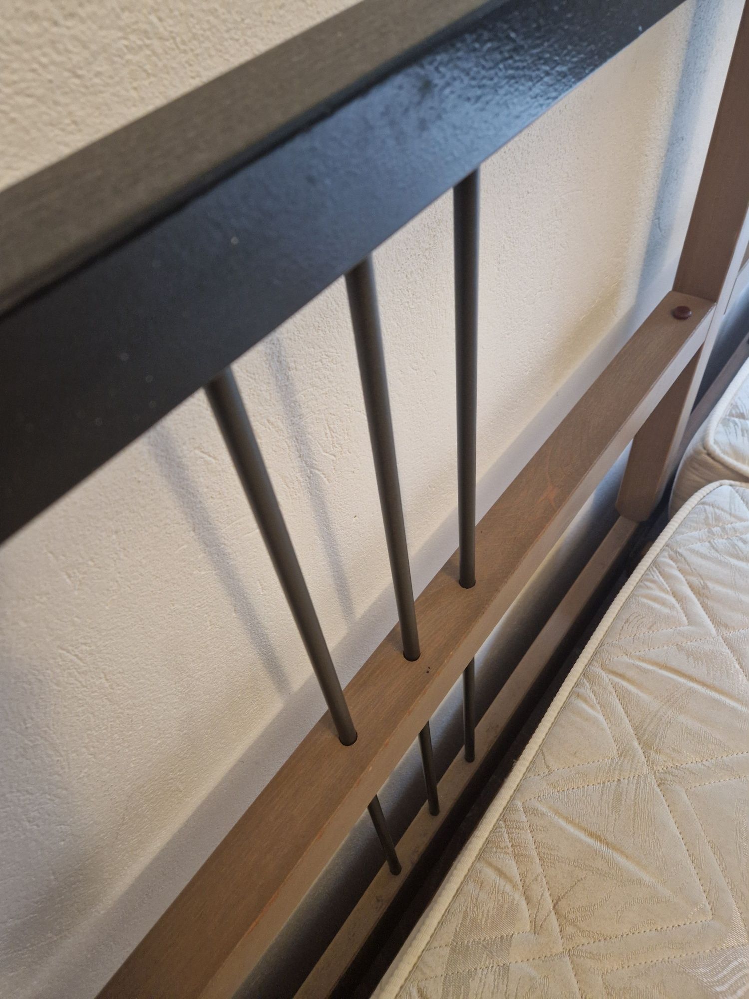 Łóżko sypialniane Ikea + materace 180x 200