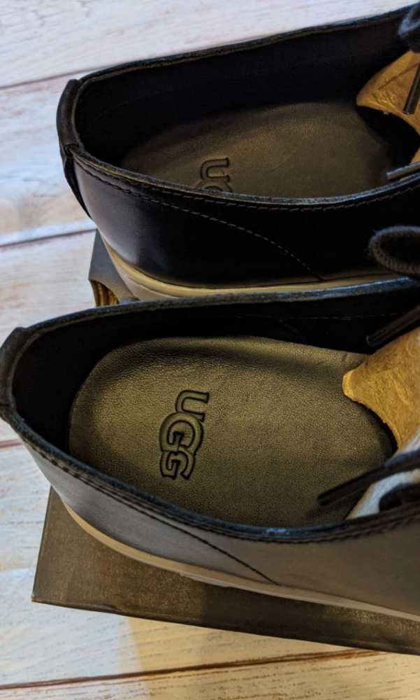 UGG Pismo Low  26.5 см / оригінал/ Угги