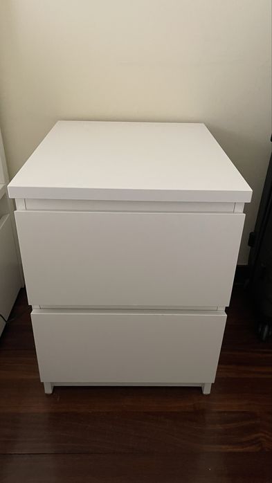 Mesa cabeceira c/ 2 gavetas