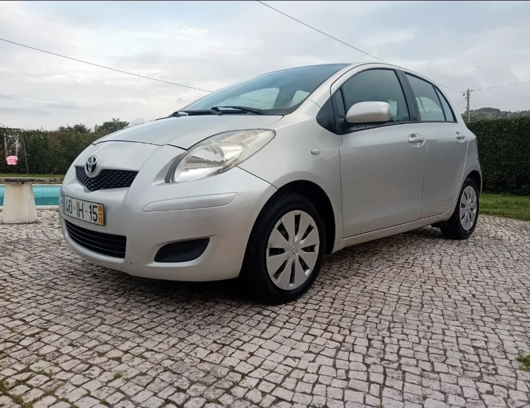Vendo Toyota Yaris