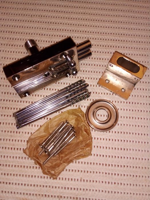 Різні замки накладні маленькі навісні врізний нові