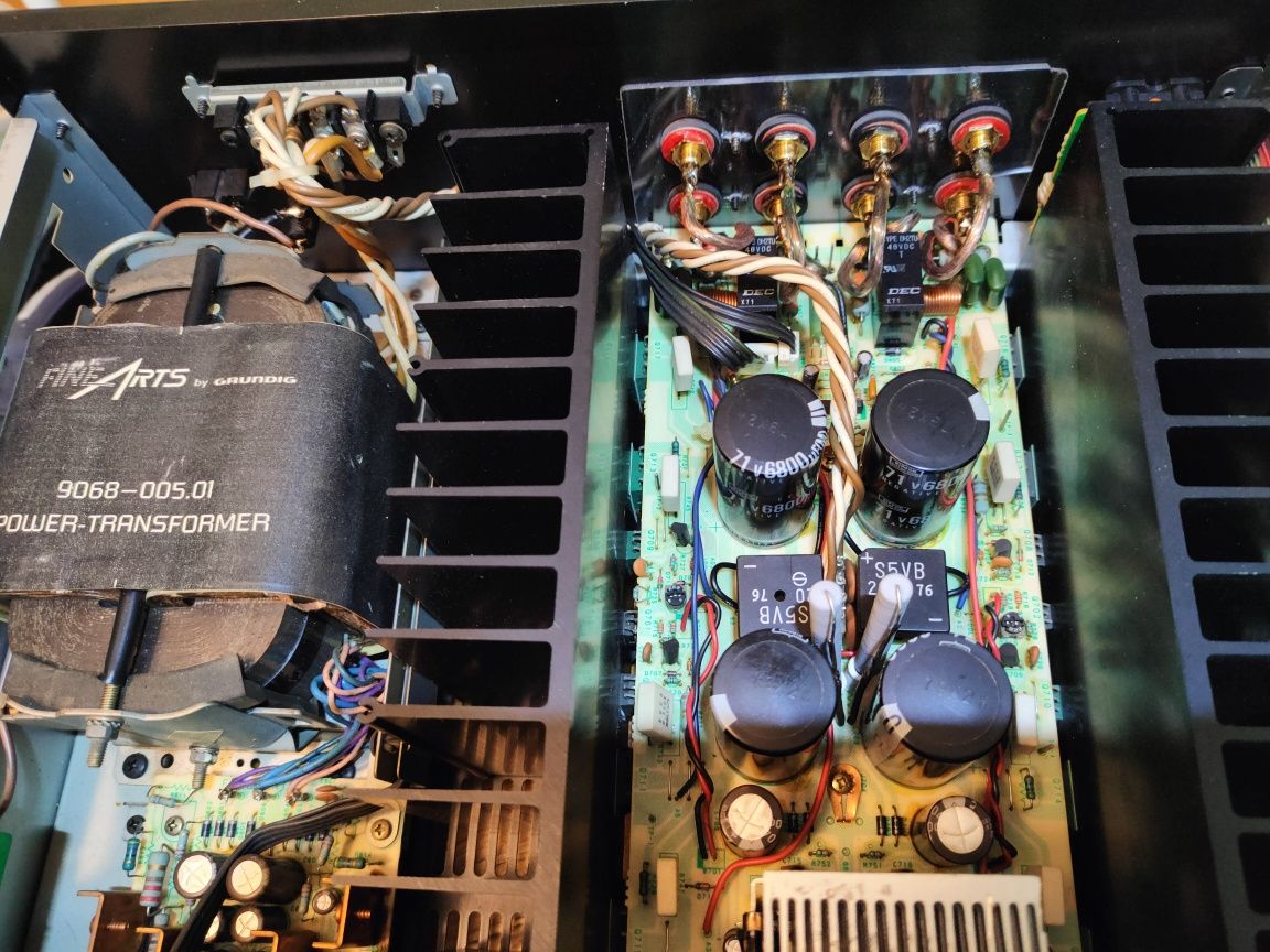 wzmacniacz FineArts by GRUNDIG A-9000