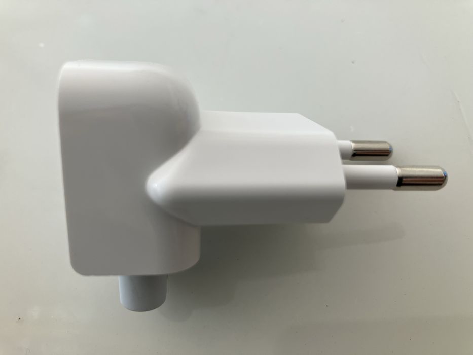Переходник Apple MacBook, iPhone, iPad (евро вилка)