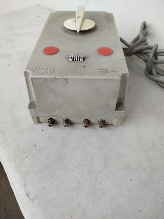 Stary sprawny transformator kolejki Piko