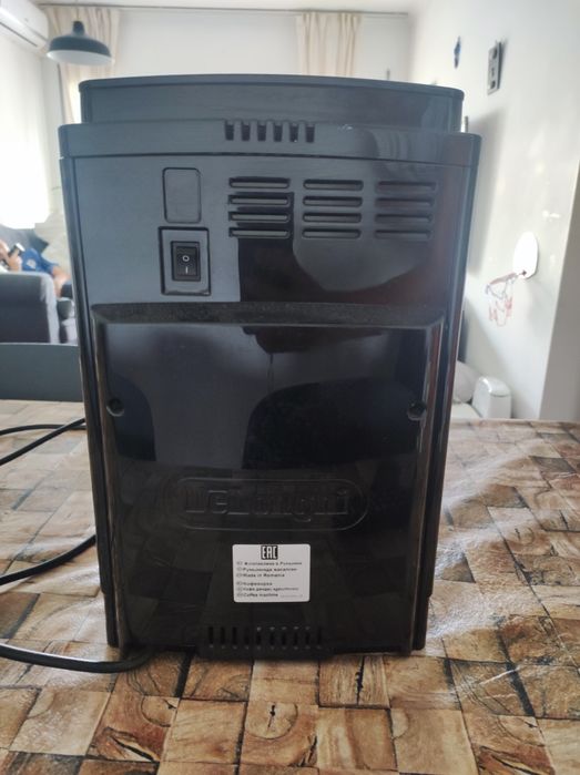 Maquina de café em grão - Magnifica's