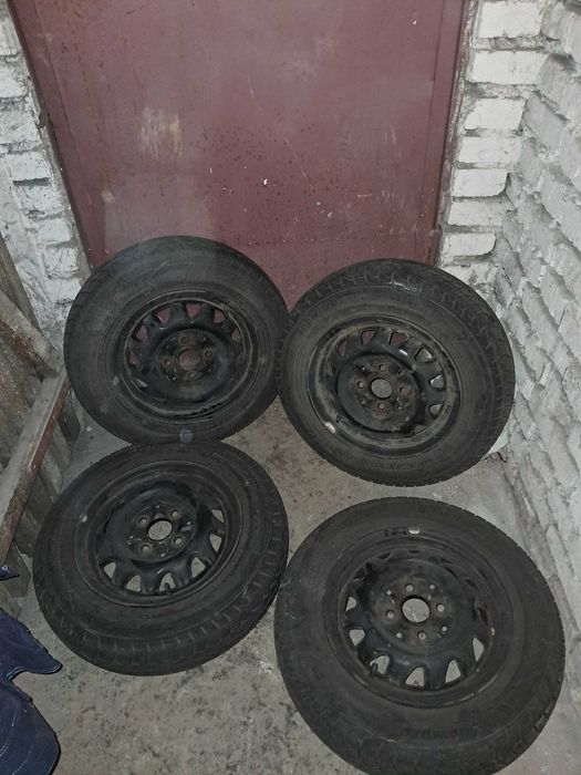 Felgi stalowe 4szt z oponami zimowymi