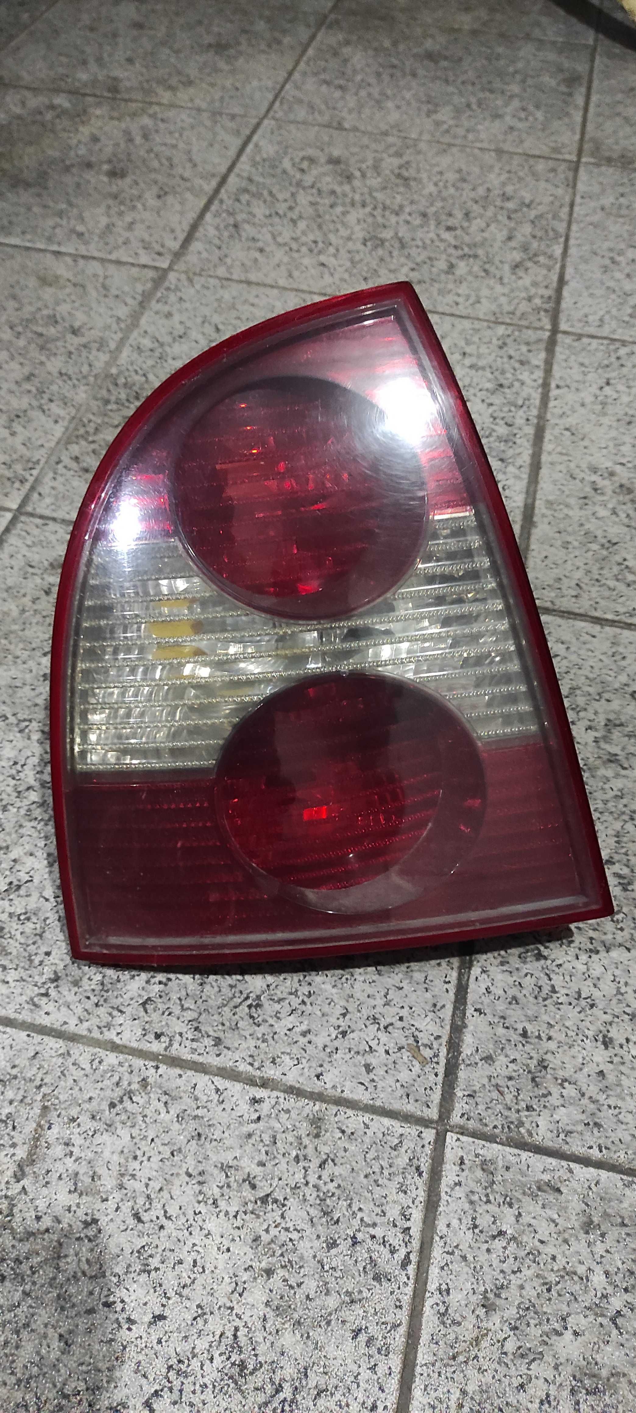 Farolim Traseiro Esquerdo VOLKSWAGEN PASSAT B5.5 SEDAN 4P
