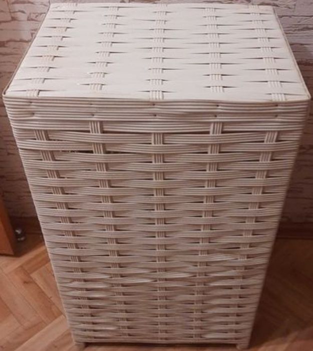 Посуд різній в гарному стані