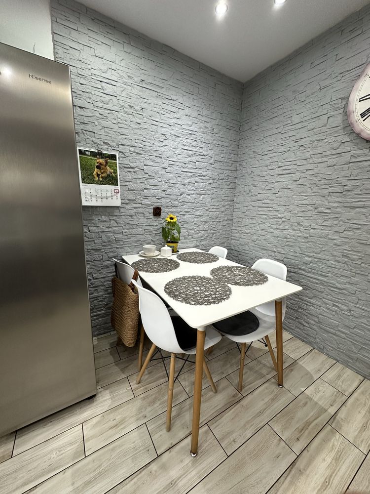 Stół i 4 krzesła 120x80 kuchnia/jadalnia