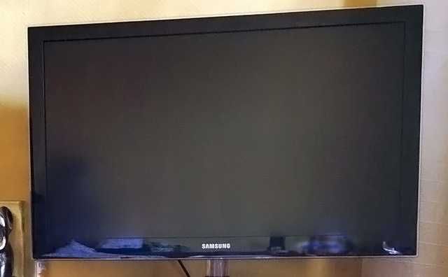 Telewizor Samsung LE37C630 UWAGA - nie włącza się