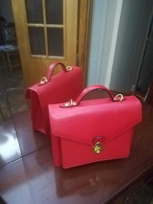Нова шкiряна сумка червоного кольру