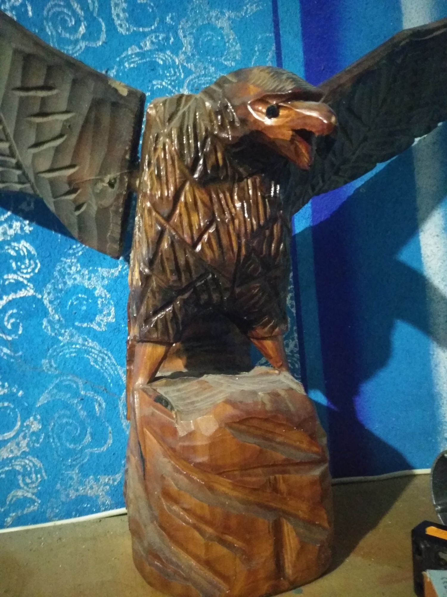 Большой деревянный орел статуя статуэтка винтаж резьба по дереву.