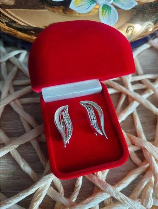 Серебряные серьги. Проба 925