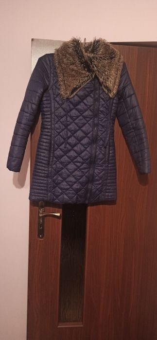 Kurtka zimowa/ płaszczyk/ płaszcz zimowy z futerkiem/kurtka pikowana